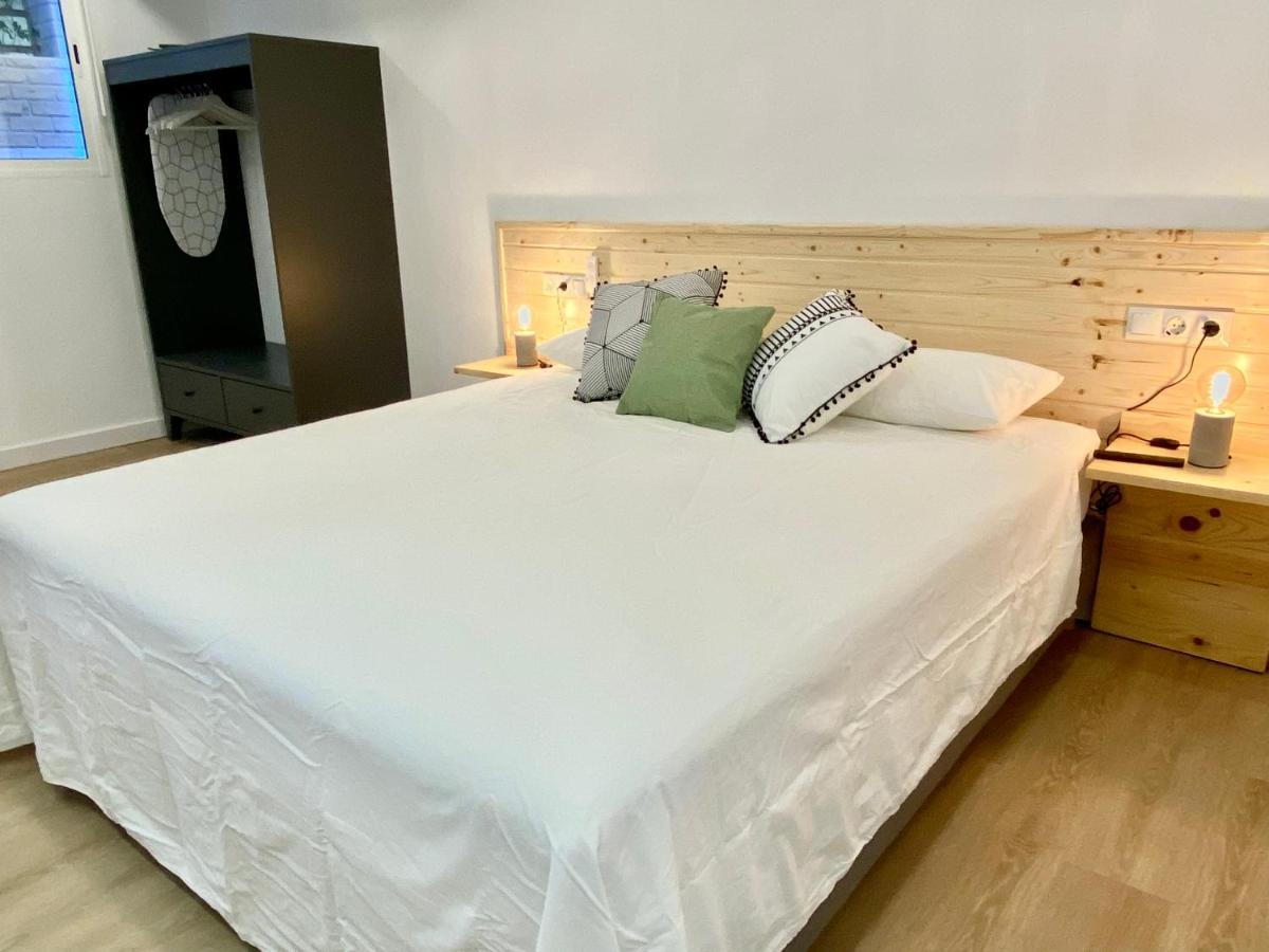 Suite Breeze - Private Heated Pool Malaga Luaran gambar