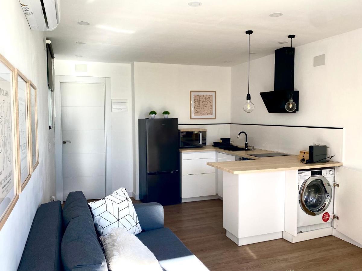 Suite Breeze - Private Heated Pool Malaga Luaran gambar